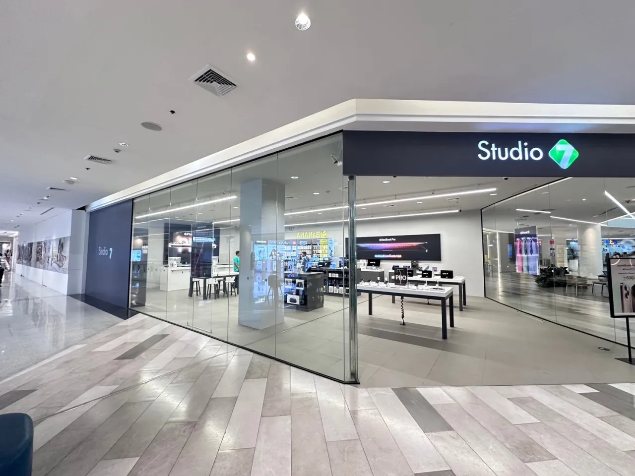 Studio7